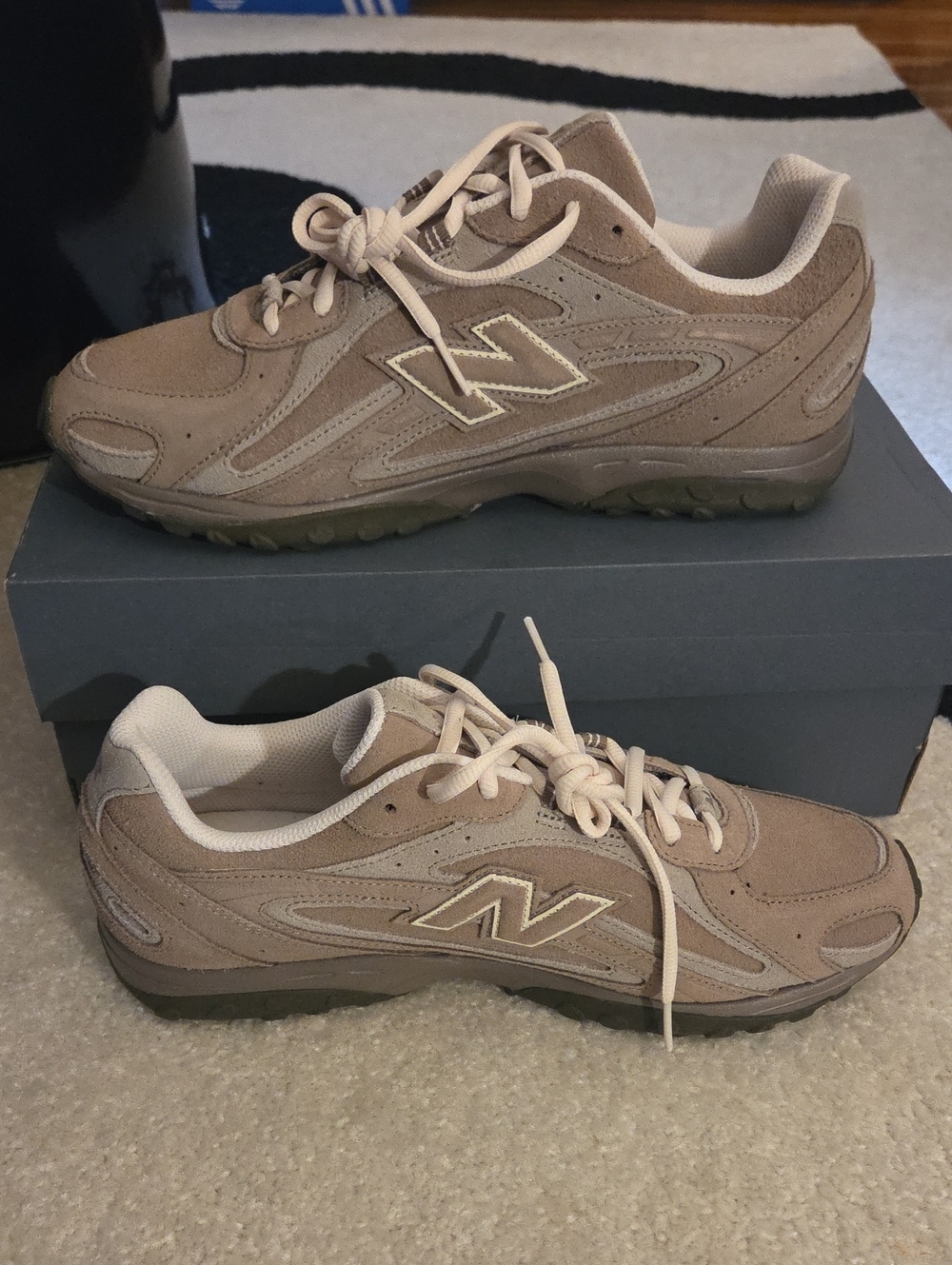 NEW BALANCE 204L ' BROWN/BROWN' SNEAKER SZ 9M/10.5W